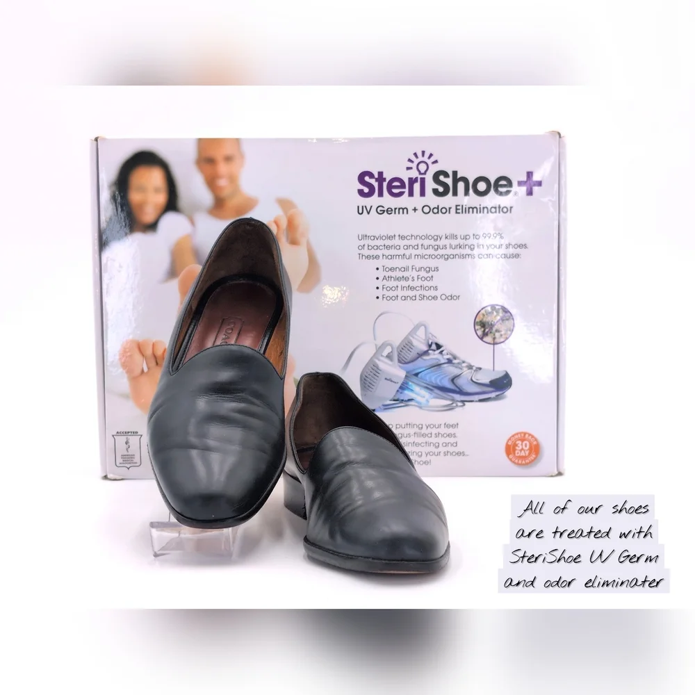 COACH Made In Italy Women's Size 6M Classic Navy Genuine Smooth Leather Loafers - Picture 13 of 17